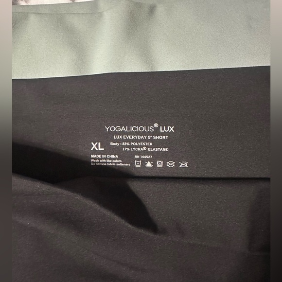 Yogalicious lux 5” shorts NWT XL *two pack* - Picture 2 of 4